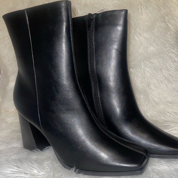 BRAND NEW Truffle Collection boots - Picture 2 of 13